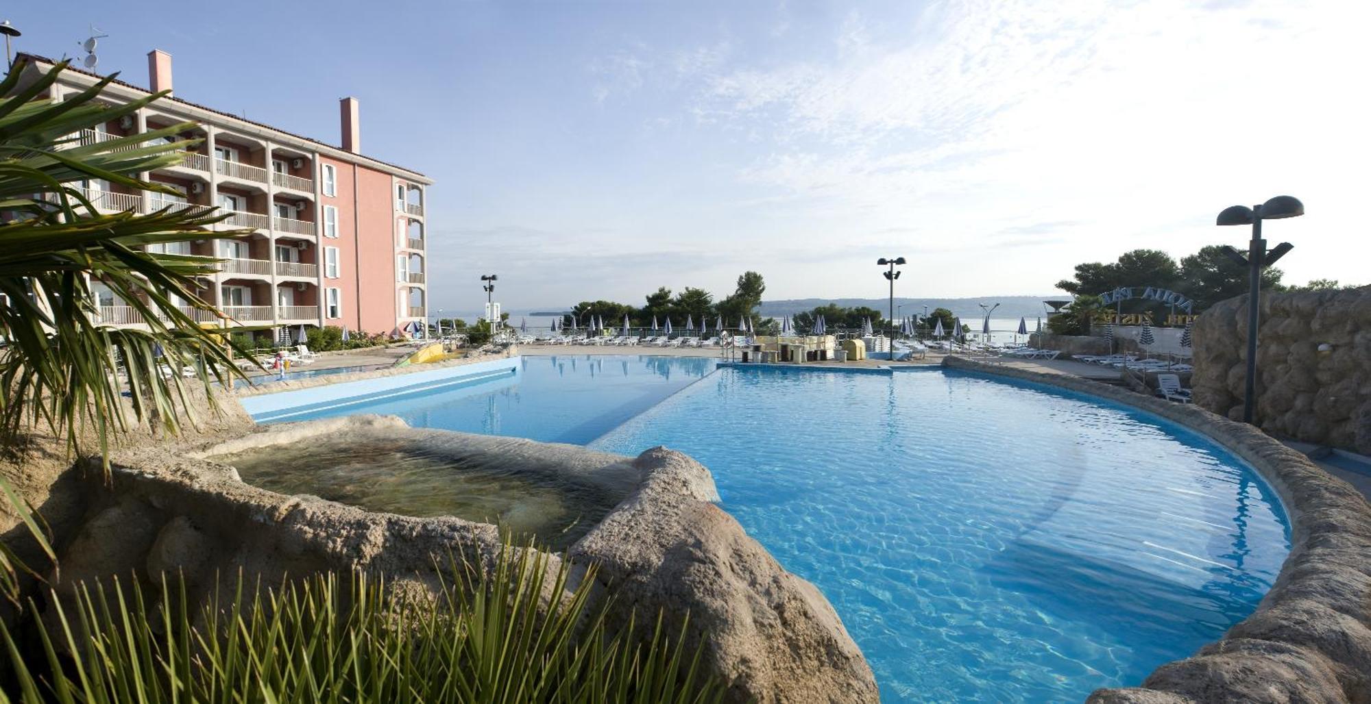 Hotel Aquapark Žusterna Koper Bagian luar foto