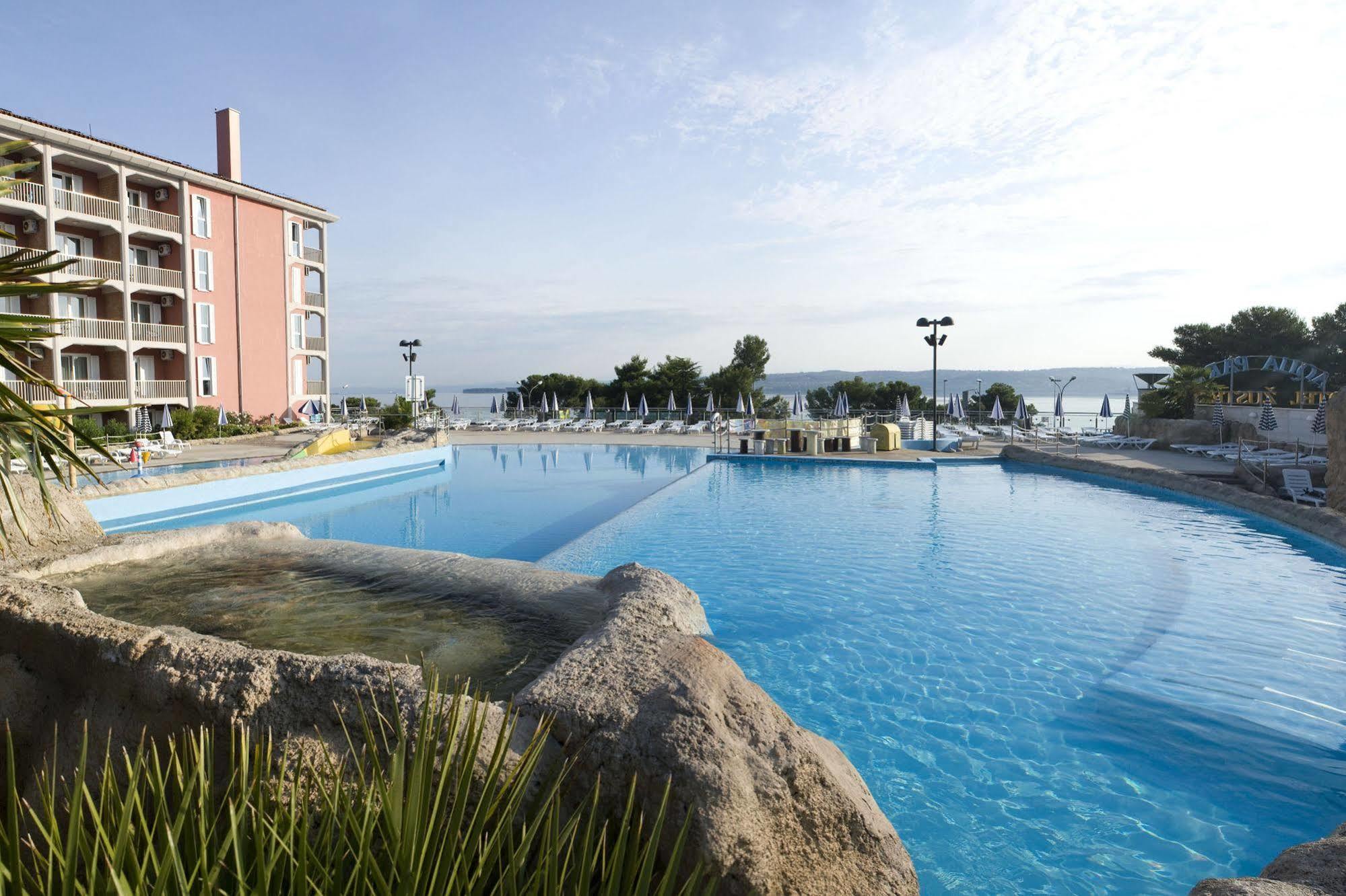 Hotel Aquapark Žusterna Koper Bagian luar foto